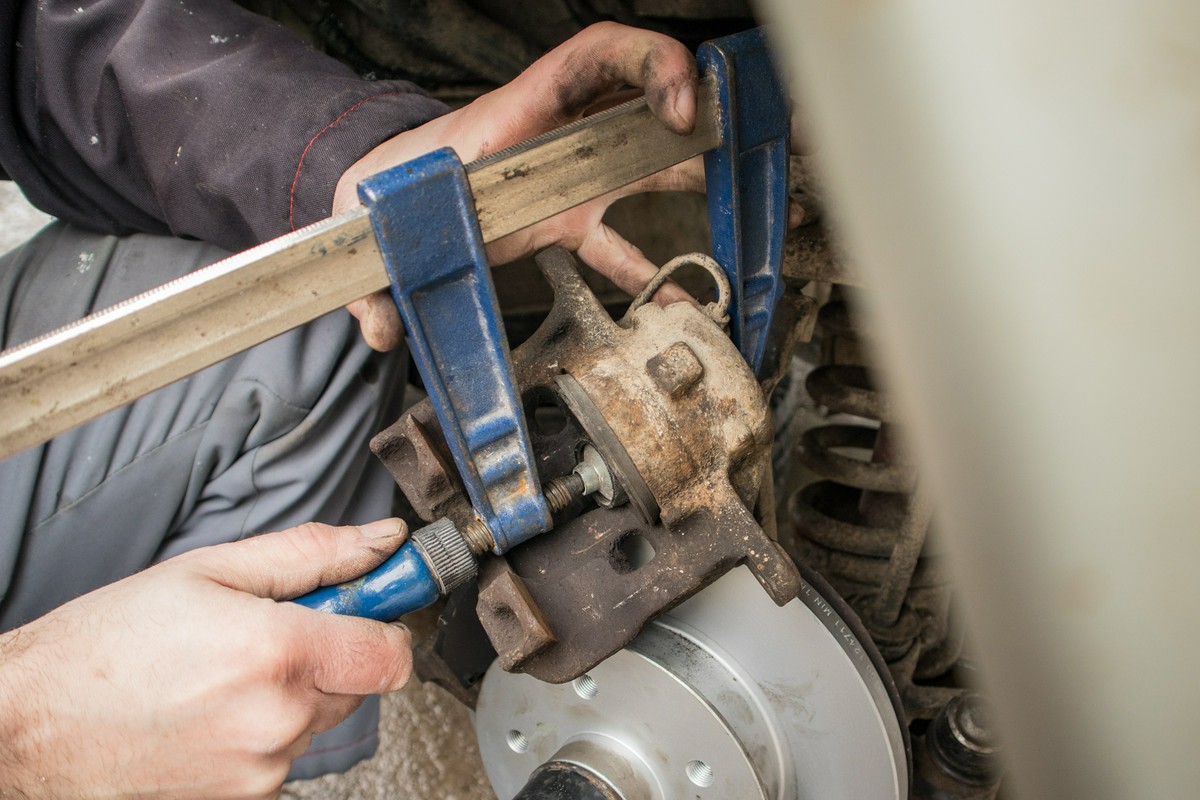 Regeneracja zacisków hamulcowych – klucz do bezpieczeństwa